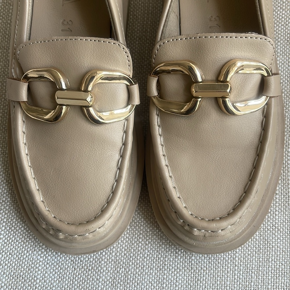 Zara Slip-On Beige Loafers with Gold Buckle- Size US 13.5 - Picture 2 of 6